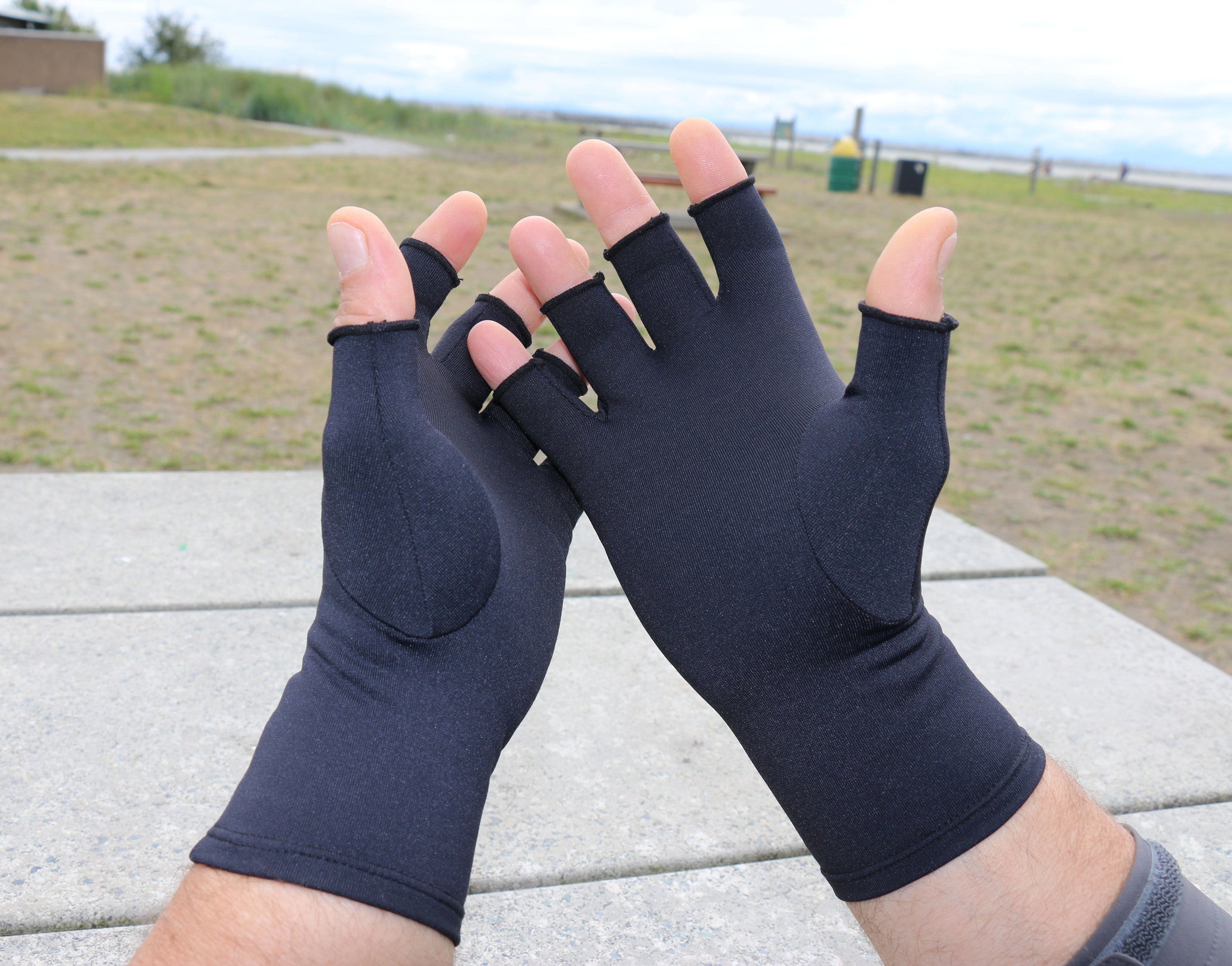 Infrared Gloves For Arthritis Help Relieve The Symptoms Of This Condition
